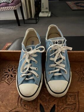 Converse Kids Low Top Sneakers in Light Blue and White